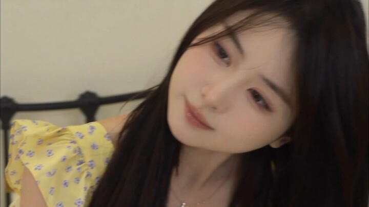 สาวมหาลัยหน้าตาดีระดับนางงาม ยี่ยี่ สาวเซ็กซี่สุดคูล ถ่ายด้วยความละเอียด 4K