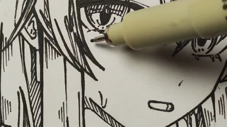 Bo Qi-jiang has an amazing figure!