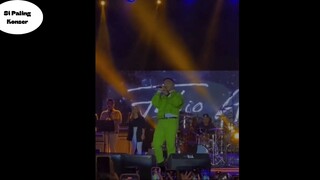 Katanya pergi sebentar, ternyata ghosting :)