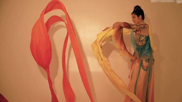 [Yu Zi] [A Dream] Dunhuang ~ In a dream, flying celestial beings danced, as if the afterglow was fal