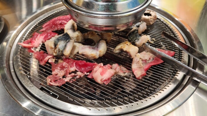 Bebas pilih ikan unagi seharga 119 yuan, makan sepuasnya sampai nggak kuat lagi!