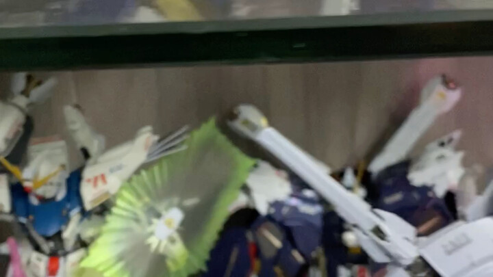 When my wife asked me the price of each Gundam (extended version)
