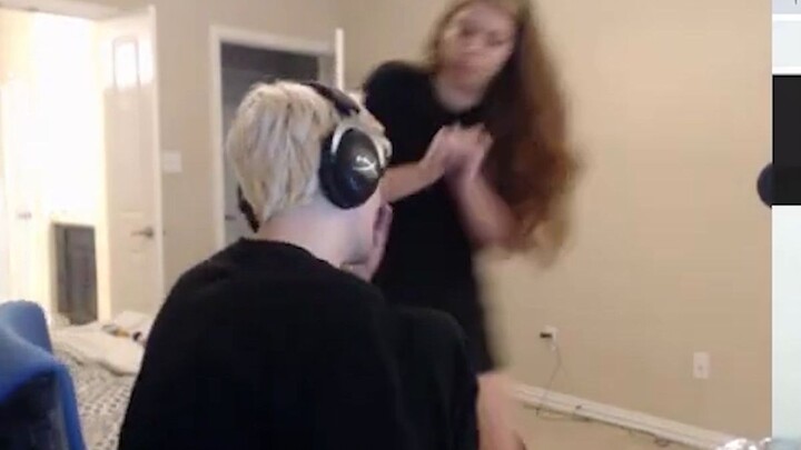 รวมช็อตฮาๆ ของ xqc กับ “เพื่อนร่วมห้อง”
