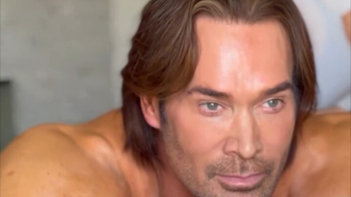 Powerful King’s Cozy Weekend