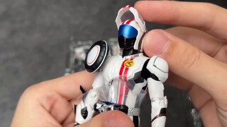 [Unboxing and Sharing] I finished watching the Heisei Generation SHF in one go. The second rider 24 