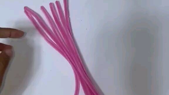 how to make a fuzzy wite roses