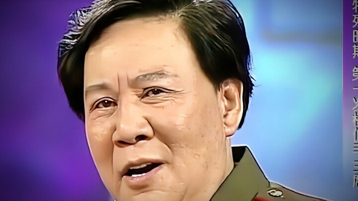 Kalau ada orang yang mirip Anda tiga persepuluh, rakyat sudah panik—mereka selalu berharap menemukan