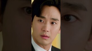 He didn't expect this plot twist🤣Queen of Tears#queenoftears#kimsoohyun#kimjiwon#kdrama#shorts#funny