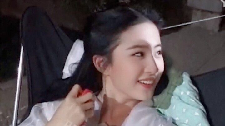 【คำแนะนำชุดคอสตูมของหลิวอี้เฟย】 เป็นเพื่อนแฟนคลับของคุณ♡