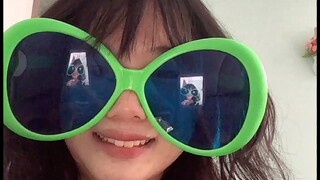 外 星 绿 苍 蝇 乱 撞