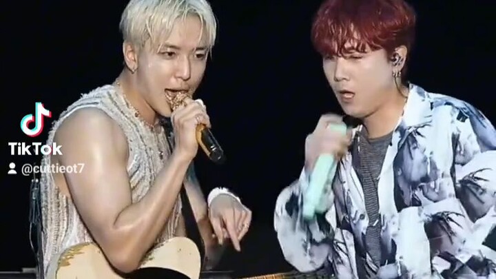 JUNG YONG HWA SO HOT CNBLUE .POP ROCK MUSIC 2ND GEN