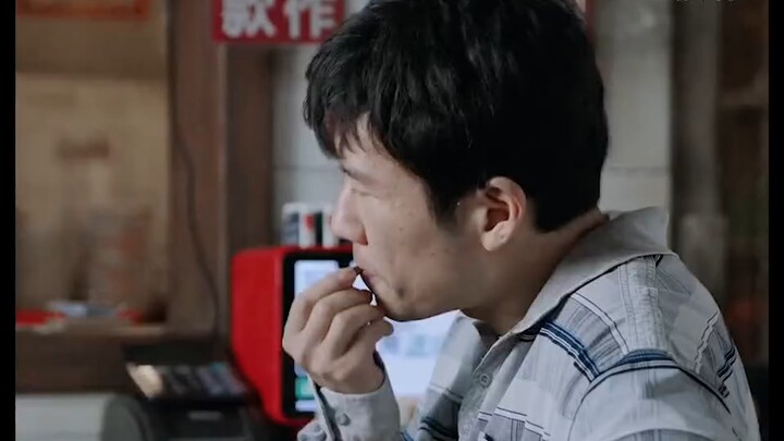 Although Zhou Dad doesn't make money, he provides beautiful emotional value.