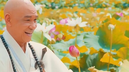 Kita baru saja bertemu, tolonglah kalau bisa.