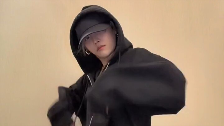 【Song Yuqi】Cover nhảy bài “Vó Ngựa” của Lưu Vũ Hân, Overdrive – nhảy đã cực đã!