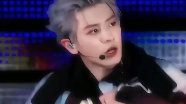 【EXO】ฉันบอกเลยว่าไม่มีใครที่จะไม่ใจเต้นกับการแสดงครั้งนี้...ไม่มีใคร