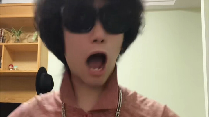 Ăn tối xong rồi lướt điện thoại, nghe đội trưởng tôi chém gió!