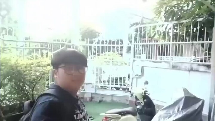 4คนพาไปกินร้านอาหารคุโระ