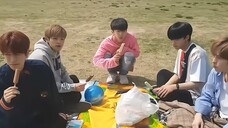 【Stray Kids｜整活】When you go to the toilet and find that the whole bag of ice cream you just bought is