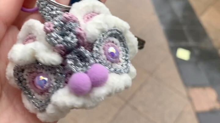 ฉันเอาบ้านอัจฉริยะฝังไว้ในหัว แล้วก็เกิดไอเดียบรรเจิด ลองเอาบ้านอัจฉริยะไปใส่ในหัวสิงโตกระโดดดูสิ