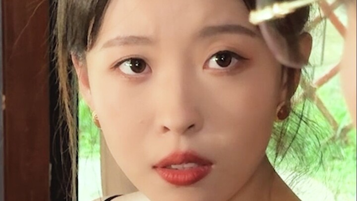 A sweet drama that subverts clichés—essential viewing for office workers! Tap here →