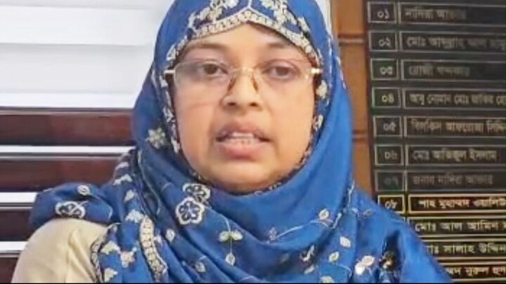 উত্তরা পাসপোর্ট অফিসে র‌্যাবের অভিযান, ১৩ দালাল গ্রেফতার।