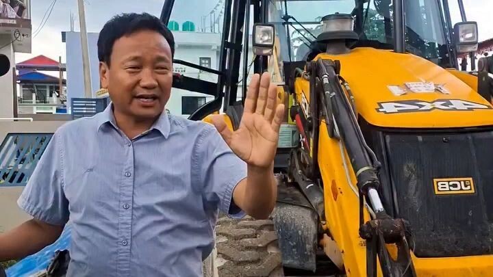 नगरका स्रोत साधन परिचालन गरी बजेट विनियोजनबिनै सडक स्तरोन्नतिको कार्य भइरहेको छ।