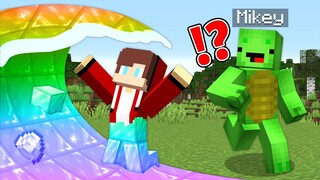 Mikey and JJ Blessed With a Rainbow Tsunami in Minecraft Challenge (Maizen Mazien Mizen)