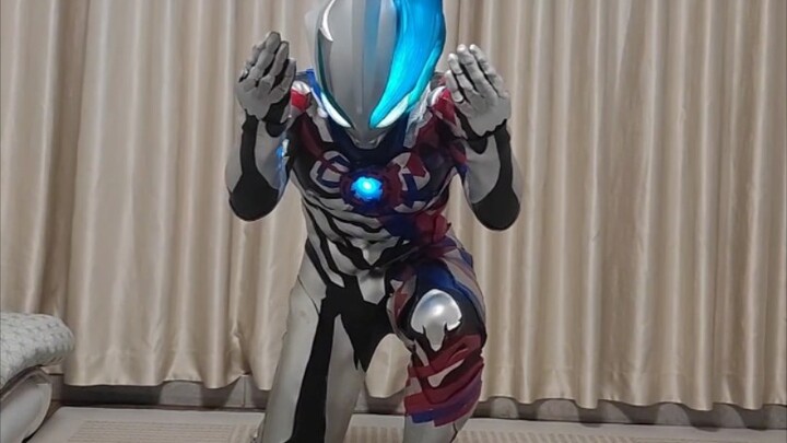 Put on Ultraman Blaze suit + practice movements!