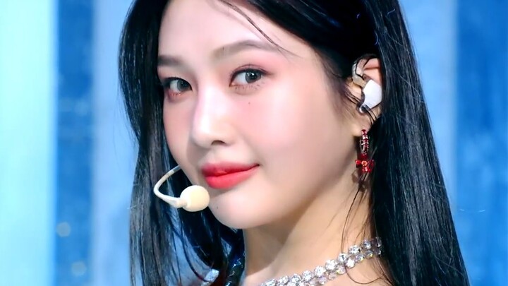 Red Velvet's latest comeback song Chill Kill first performance