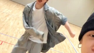 【崔然竣&崔杋圭】Rock that body 蹦Q在后面好好笑 太可爱了宝宝们250617双人抖