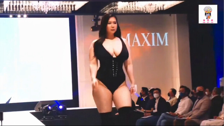 Video bình thường, sàn catwalk thời trang cỡ lớn MAX, HD không cần mã! Rung lắc với cảm giác đầy đặn