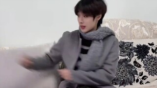 你们身边有人跟你玩同款游戏吗？
