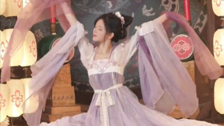 Nghe nhạc ở nhà thổ——[Phiên bản tách đôi]