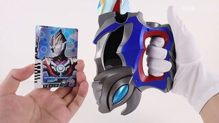 Makan banyak dan kenyang! Ultraman Decai SG Food Toy Wafer Kartu Ultra Dimensi 01 [Waktu Bermain Mis