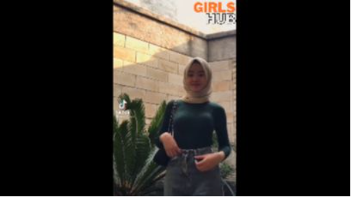Edisi Hijab Manis @vionadeviaa - GirlsHub