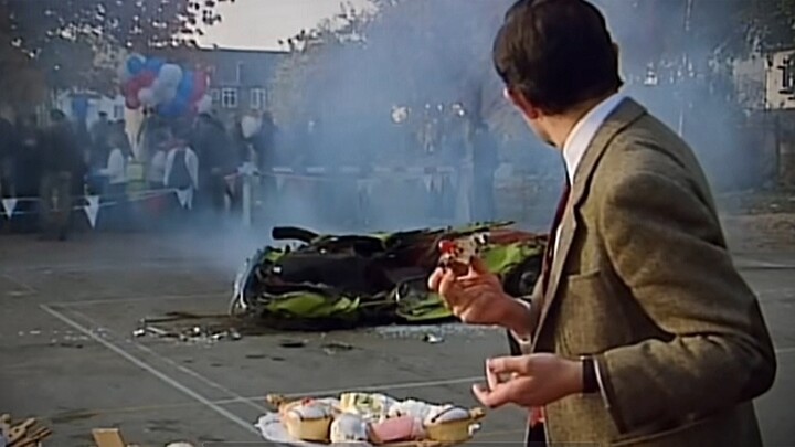 รถถังไม่ได้บดขยี้แค่รถ แต่ยังบดขยี้วัยเด็กของเราด้วย!