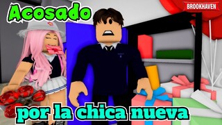 ACOSADO POR LA CHICA NUEVA - Parte 1 | Mini Pelicula | Brookhaven rp🏡historia de roblox