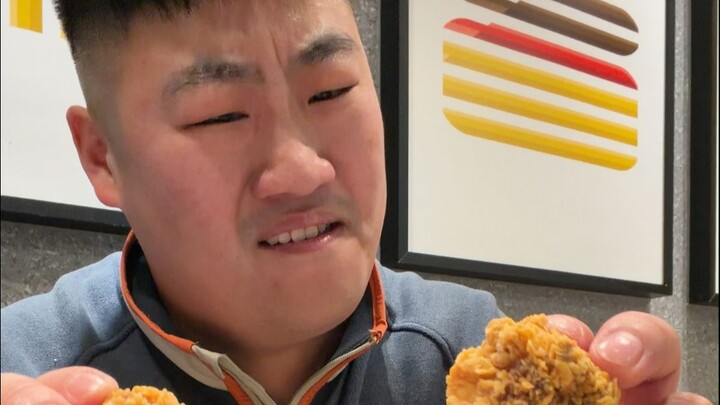 สั่งเมนูสองคนจากแมคโดนัลด์กับเพื่อน จะกินยังไงดี?
