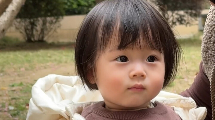 Me: Slow down as you grow up. Baby: Why am I growing so slowly?!