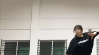 【es】أو هذه القطرة الذهبية الجميلة الأخيرة/أو الغروب الذهبي الجميل—غناء ورقص على أغنية Knights، تغطية
