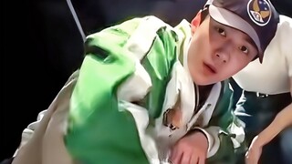 世勋rover挑战Ⅰ一定看到最后有好东西！鼻子好大边伯贤诚不欺我啊啊啊啊！
