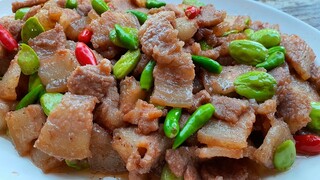 หมูสามชั้นผัดกะปิ หอม นุ่ม ละลายในปาก อร่อยเกินคำบรรยาย ทำกินเองได้ที่บ้าน