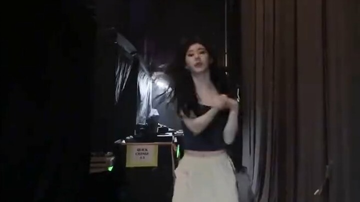 تحدي الرقص "ABCD" مع لي تساي لينغ