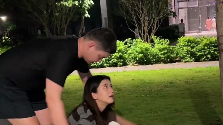 Your hands are getting tired—hurry up and try this with your friends; you really can turn into a koa