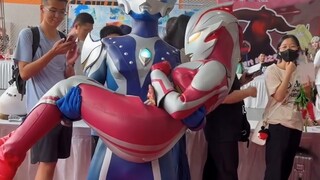 Pameran Komik ICOS Beijing Ikan Kucing Harapan Gambar