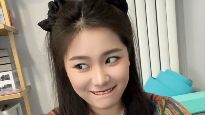 Bukankah tubuh dan wajahmu itu jurus pamungkasmu?