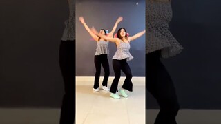 Anushka mem hot dance, #dance #dancevideo #hotdance #hot #pw #physicswallah #kota