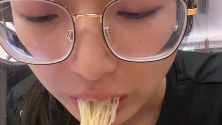 Such a fragile dinner