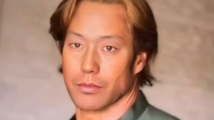 Such an elegant handsome guy probably wouldn’t do anything disgusting, right?