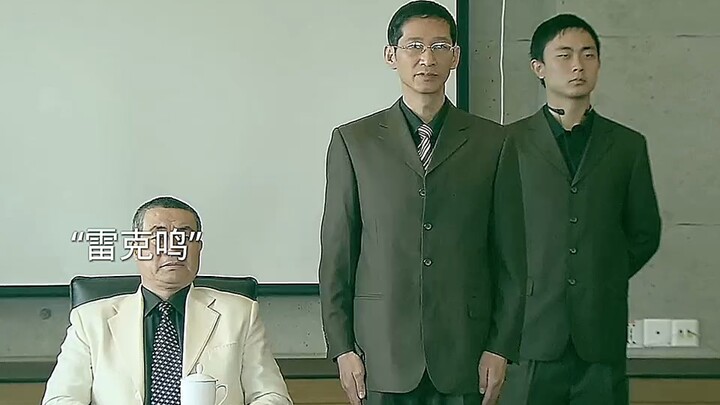 Don’t underestimate the combat power of these artsy soldiers!